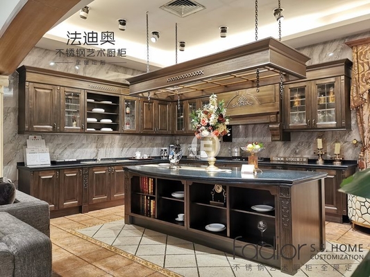 Các giải pháp lưu trữ tùy chỉnh Tủ thép không gỉ với kết thúc gỗ tối